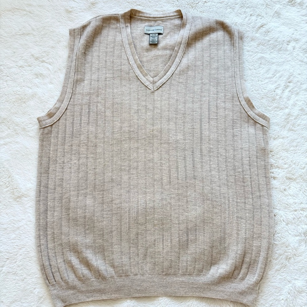 Cutter&Buck men wool V-Neck sweater size XL